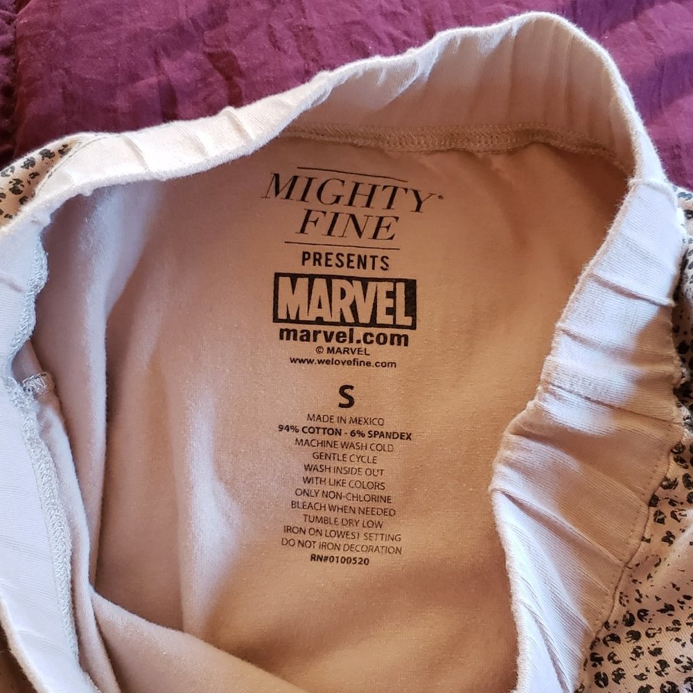 ThinkGeek exclusive womens SMALL Marvel Avengers Assemble skater skirt pockets - Picture 10 of 10